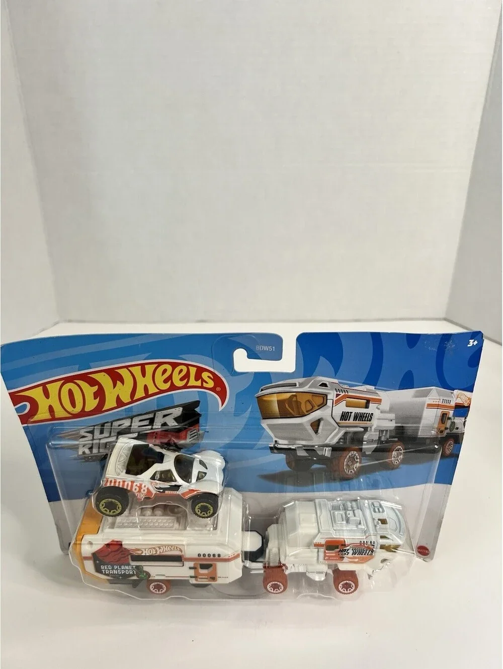 New Hot Wheels Red Planet Transport 2021 1:64 Transporter Vehicle With Car